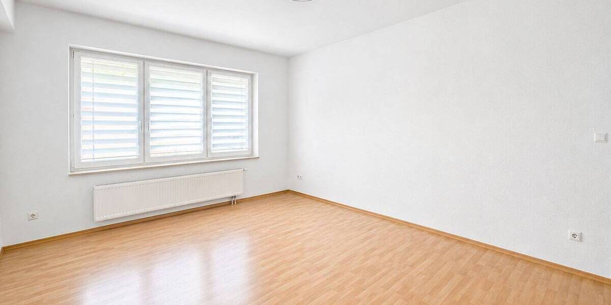 Etagenwohnung Düsseldorf Düsseltal - 3 Zimmer, 86 m&sup2;, 395.000&euro; | Angebot:26920437