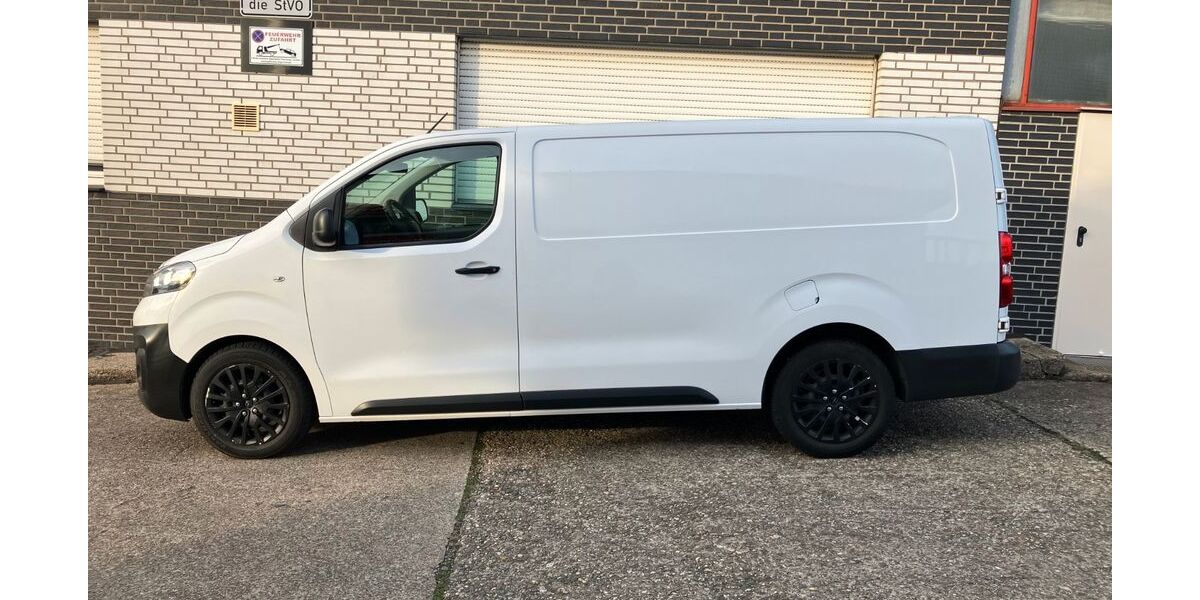Opel Vivaro 70.900 km 17.990 € Hilden 40721