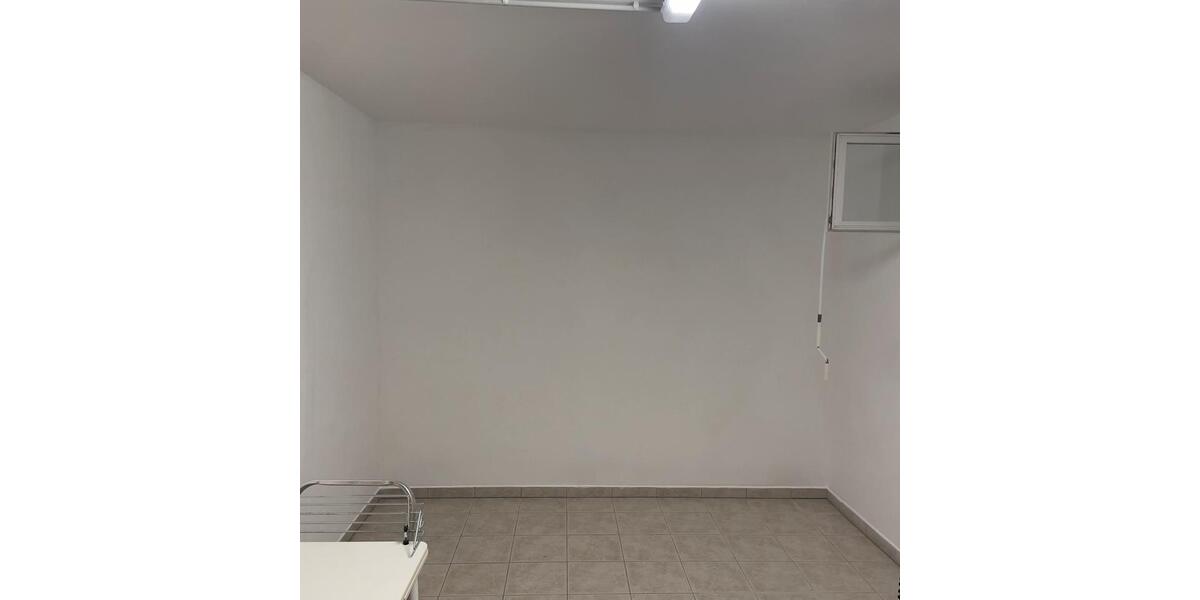Etagenwohnung Solingen Wald - 1 Zimmer, 30 m&sup2;, 600&euro; | Angebot:27618394