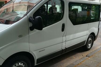 Renault Trafic 262.000 km 7.199 &euro; Köln 50829