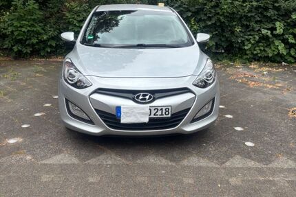 Hyundai i30 125.000 km 7.950 &euro; Neuss 41462