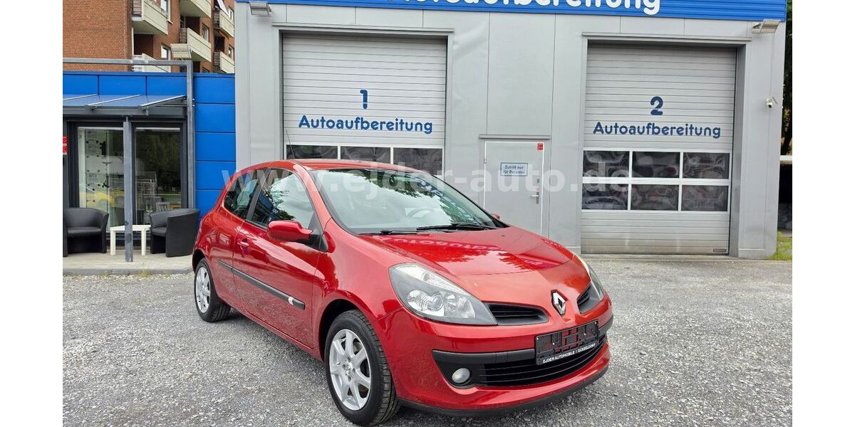 Renault Clio 215.682 km 2.490 &euro; Düsseldorf 40589