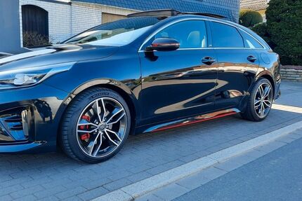 Kia pro ceed / ProCeed 69.900 km 22.100 &euro; Velbert 42549