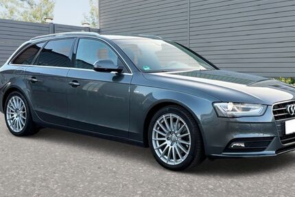 Audi A4 150.000 km 11.170 &euro; Remscheid 42857