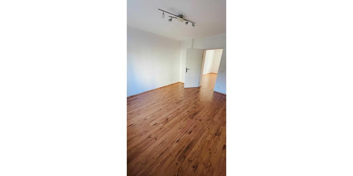 Erdgeschoßwohnung Köln Mülheim - 3 Zimmer, 68 m&sup2;, 255.000&euro; | Angebot:24651758