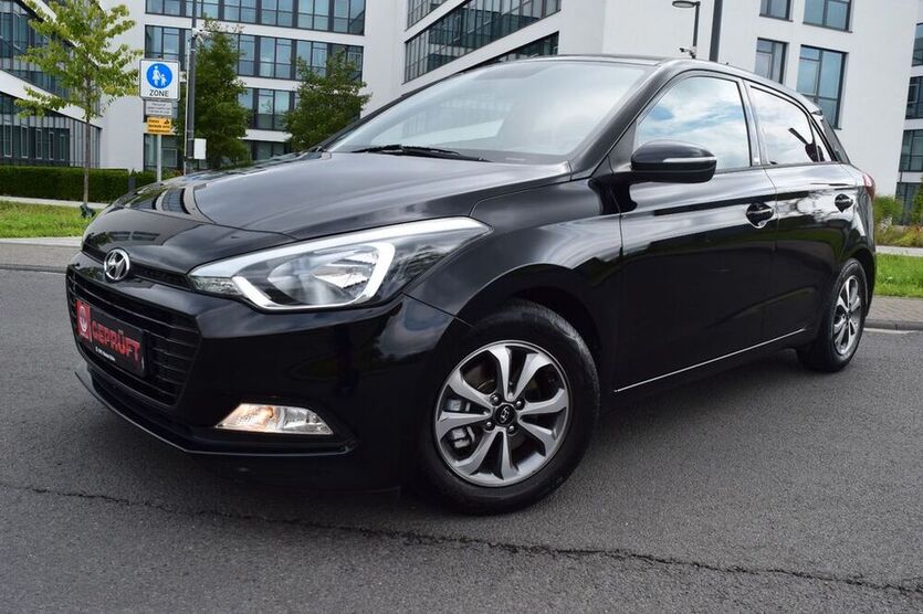 i20