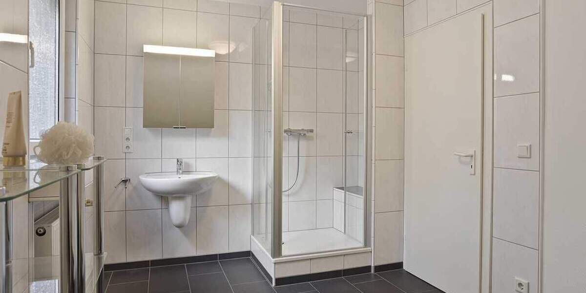 Einfamilienhaus Ratingen Ost - 5 Zimmer, 161 m&sup2;, 895.000&euro; | Angebot:24775705