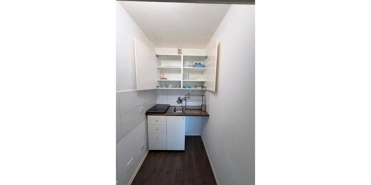 Etagenwohnung Düsseldorf Stadtbezirk 2 - 1 Zimmer, 29 m&sup2;, 1.150&euro; | Angebot:25867975