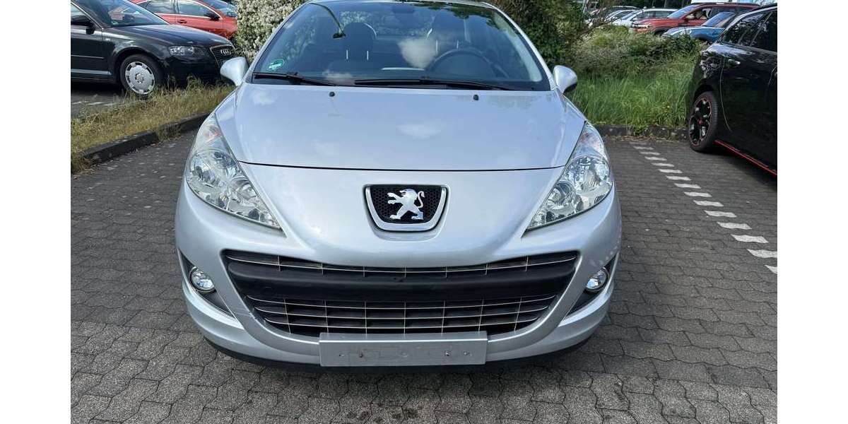Peugeot 207 115.000 km 3.800 &euro; Köln-Poll (ARAL Tankstelle ) 51105