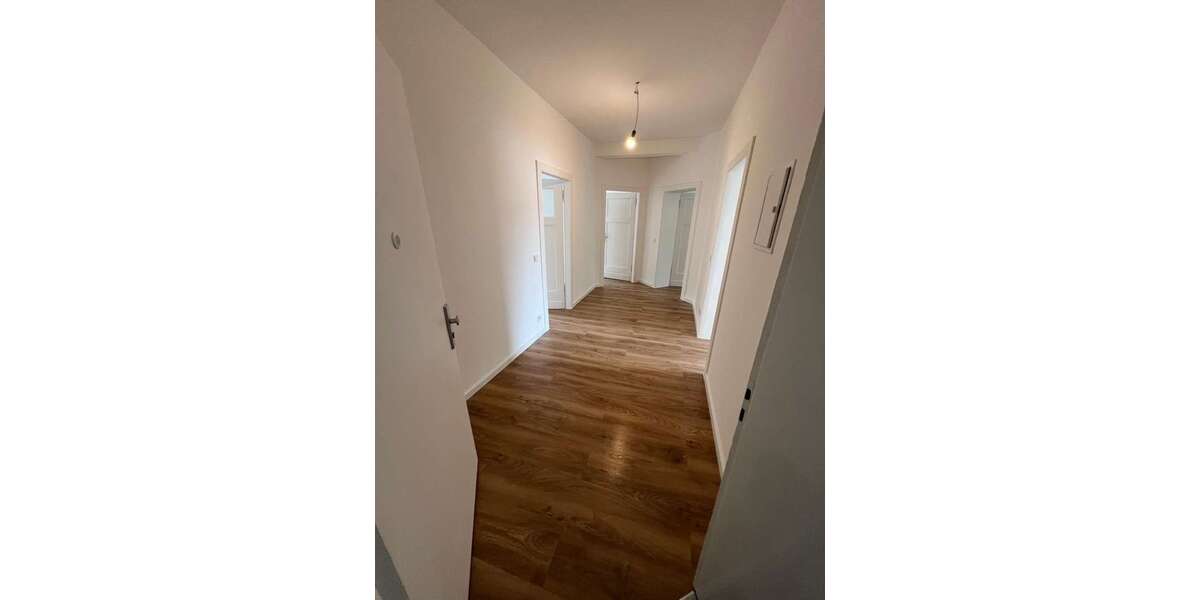 Etagenwohnung Düsseldorf Bilk - 3 Zimmer, 79 m&sup2;, 1.430&euro; | Angebot:27032789