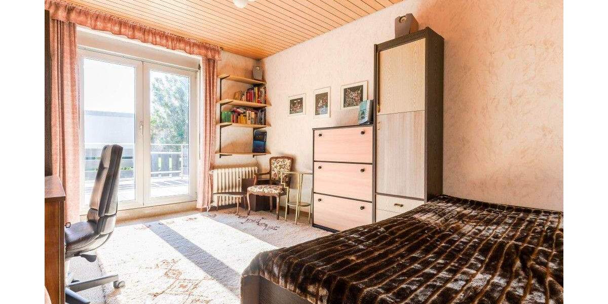 Reihenmittelhaus Leverkusen Rheindorf - 5 Zimmer, 151 m&sup2;, 449.000&euro; | Angebot:25749228