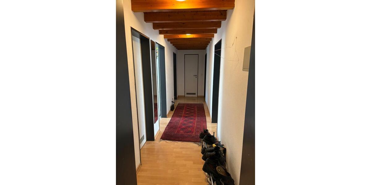 Etagenwohnung Düsseldorf Oberbilk - 4 Zimmer, 95 m&sup2;, 1.277&euro; | Angebot:26442793