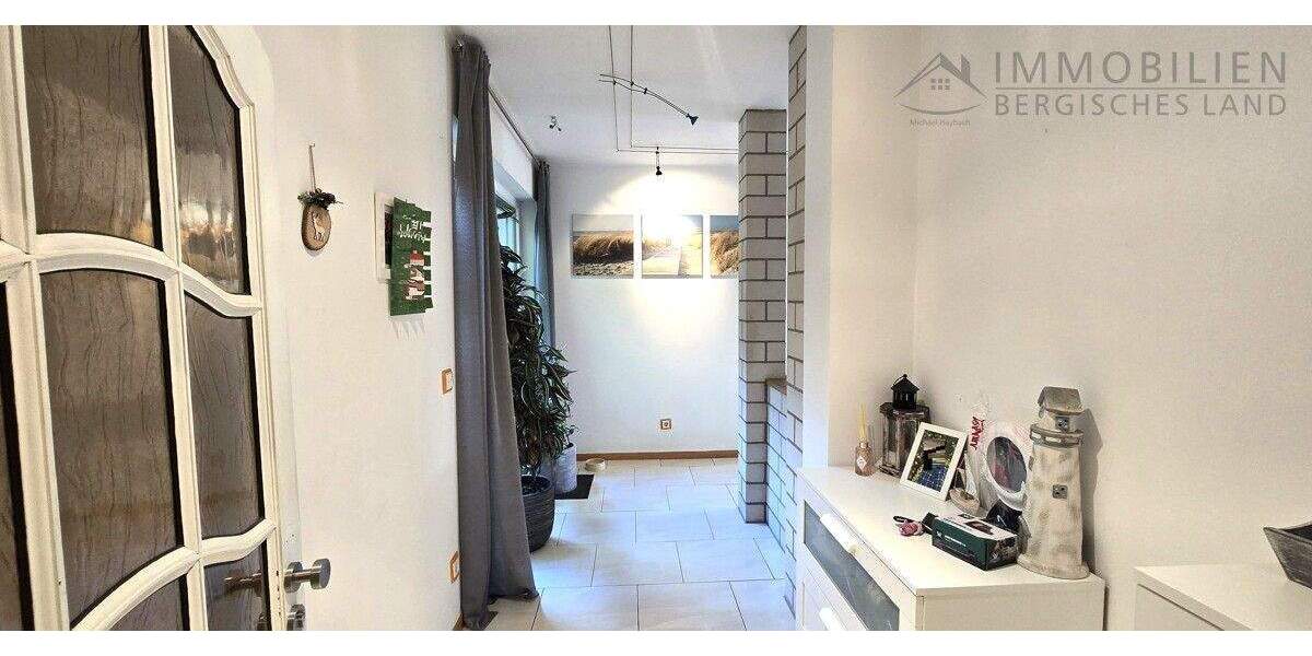 Einfamilienhaus Hückeswagen Kobeshofen - 6 Zimmer, 220 m&sup2;, 529.000&euro; | Angebot:25737808