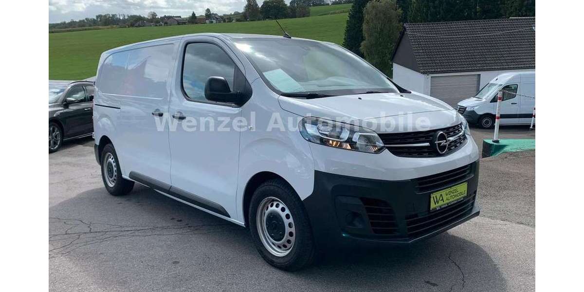 Opel Vivaro 4.928 km 22.894 € Halver 58553