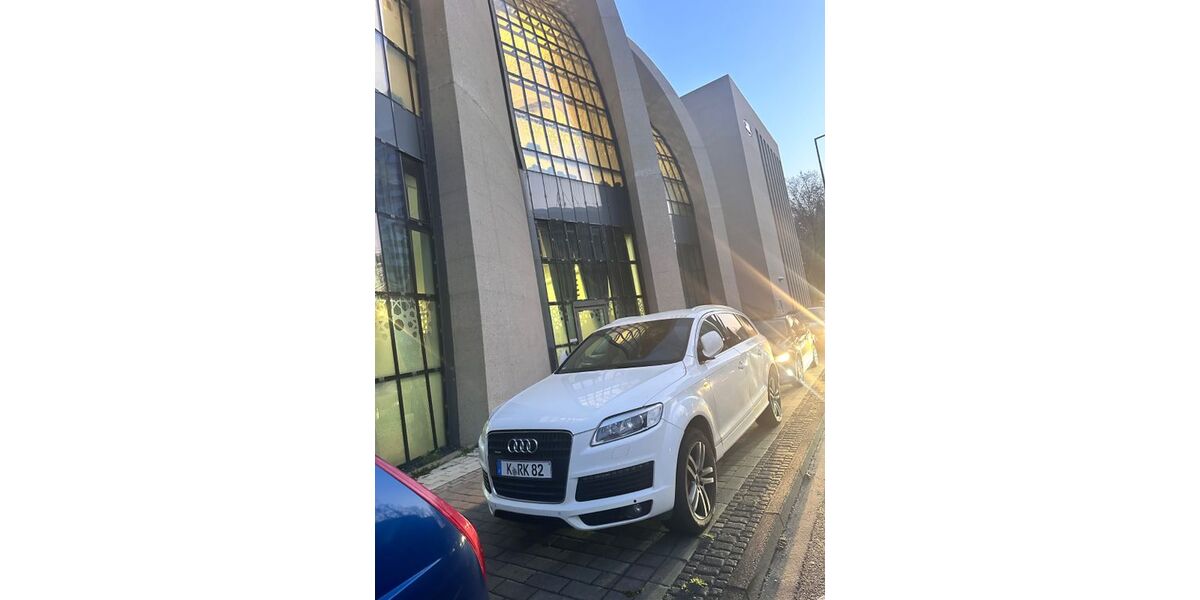 Audi Q7 309.700 km 7.500 &euro; Köln 51103