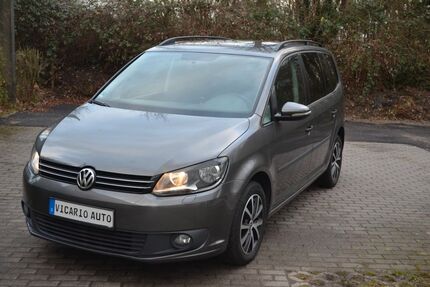 VW Touran 190.258 km 7.499 € KÖLN 51109