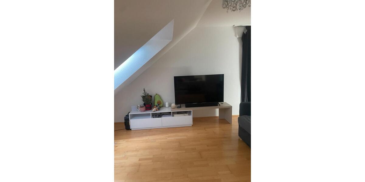 Dachgeschoßwohnung Leverkusen Schlebusch - 1 Zimmer, 52 m&sup2;, 700&euro; | Angebot:24844961