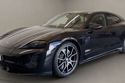 Porsche Taycan 19.080 km 87.700 € Köln 50823