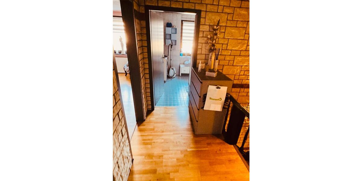 Etagenwohnung Solingen Ohligs - 5 Zimmer, 111 m&sup2;, 1.600&euro; | Angebot:25612919