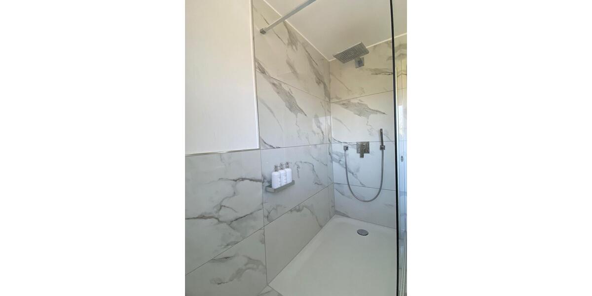 Etagenwohnung Solingen Central - 3 Zimmer, 70 m&sup2;, 1.200&euro; | Angebot:27623743