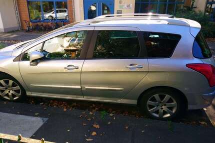 Peugeot 308 164.900 km 2.800 € Köln 50825
