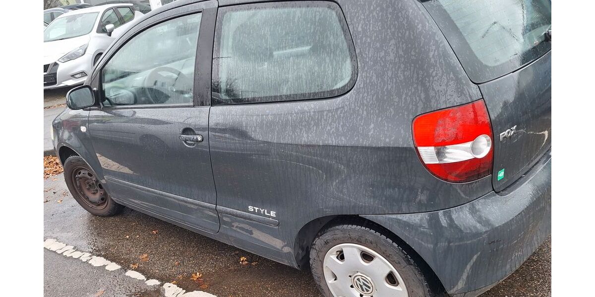VW Fox 179.000 km 1.958 € Köln 50735