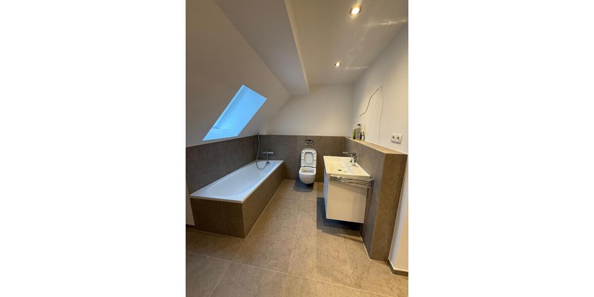 Dachgeschoßwohnung Köln Innenstadt - 2 Zimmer, 112 m&sup2;, 2.400&euro; | Angebot:24564873