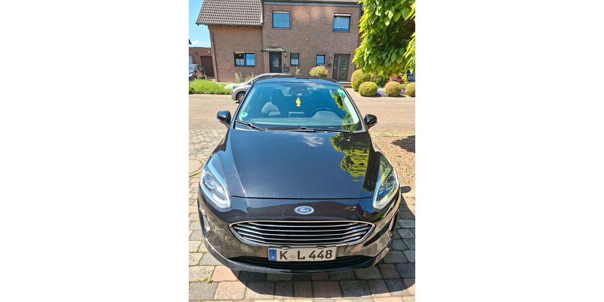 Ford Fiesta 109.500 km 8.100 &euro; Dormagen 41539