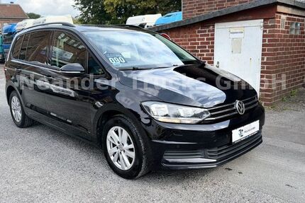 VW Touran 176.926 km 16.490 &euro; Haan 42781