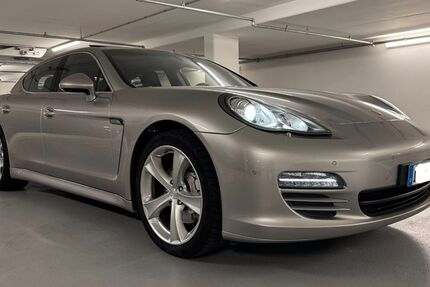 Porsche Panamera 62.000 km 34.900 &euro; Düsseldorf 40549