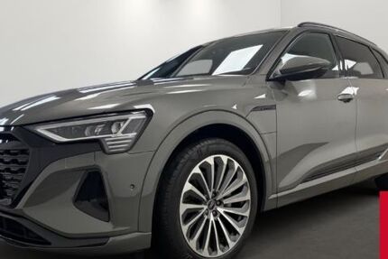 Audi Q8 e-tron 77.065 km 49.900 &euro; Düsseldorf 40233