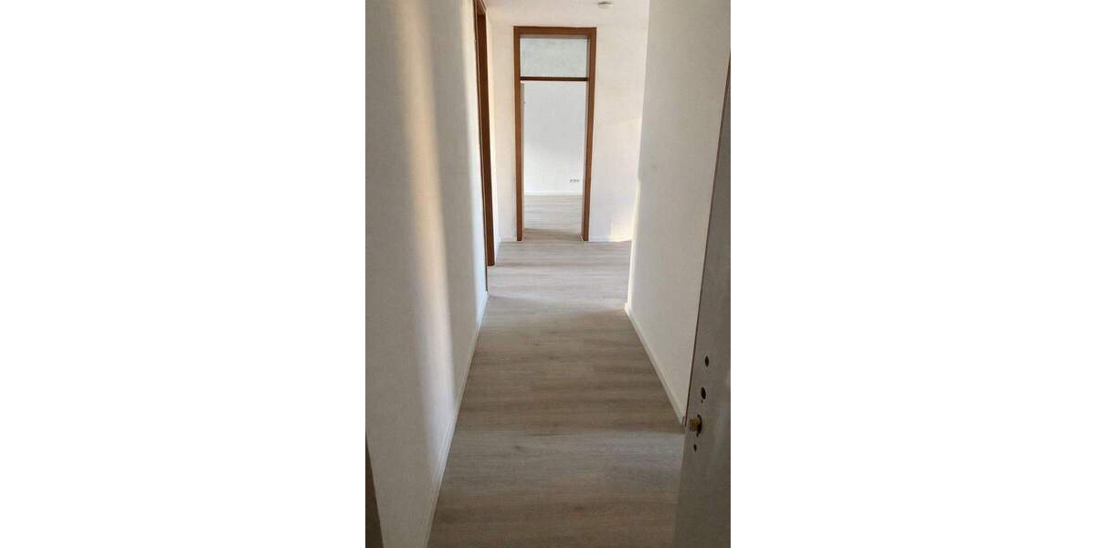 Etagenwohnung Köln Seeberg - 4 Zimmer, 80 m&sup2;, 832&euro; | Angebot:25801105