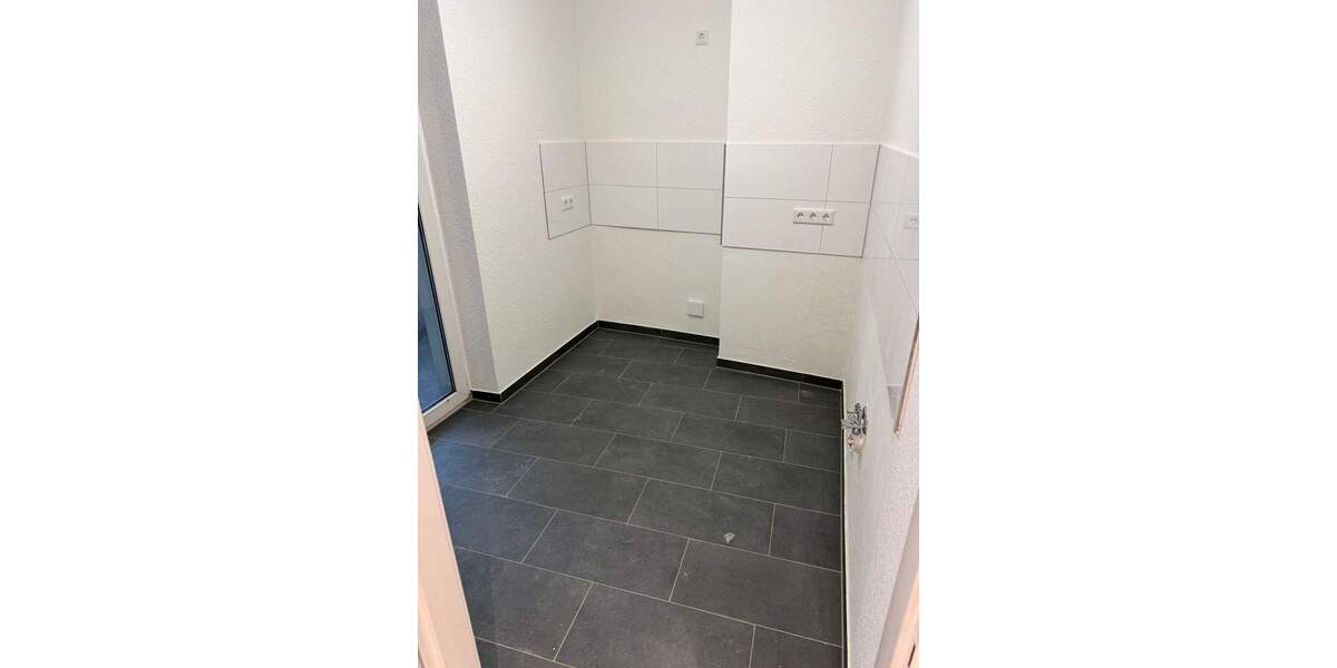 Etagenwohnung Düsseldorf Pempelfort - 4 Zimmer, 87 m&sup2;, 1.070&euro; | Angebot:24775545