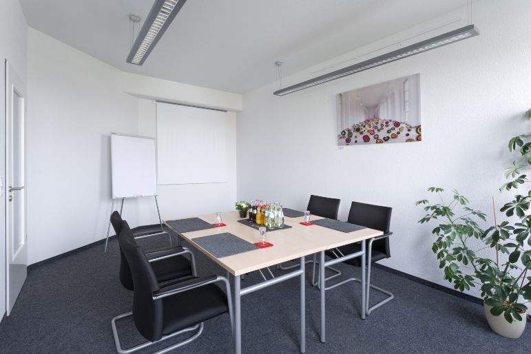 Gewerbeobjekt Ratingen Ost - 750&euro; | Angebot:25897800