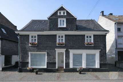 Haus Solingen / Wald Wald - 8 Zimmer, 140 m&sup2;, 299.000&euro; | Angebot:25837532