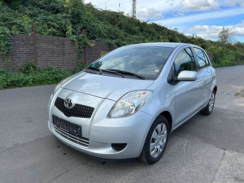 Yaris