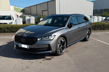 Skoda Superb 4.800 km 43.990 &euro; Langenfeld 40764