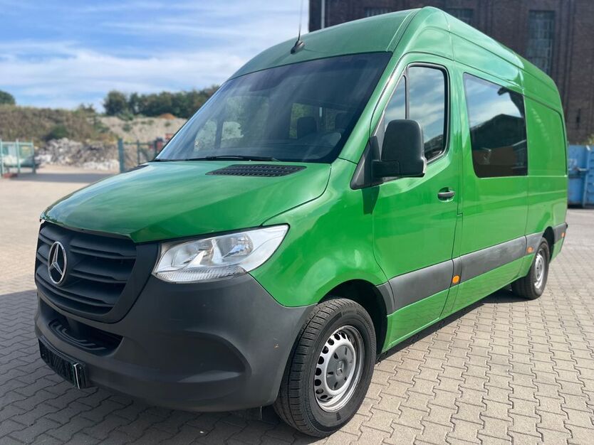 Mercedes-Benz Sprinter 177.182 km 24.500 € Essen 45136