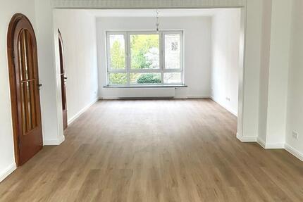 Wohnung Düsseldorf Stadtbezirk 6 - 1.5 Zimmer, 90 m&sup2;, 1.500&euro; | Angebot:25995522