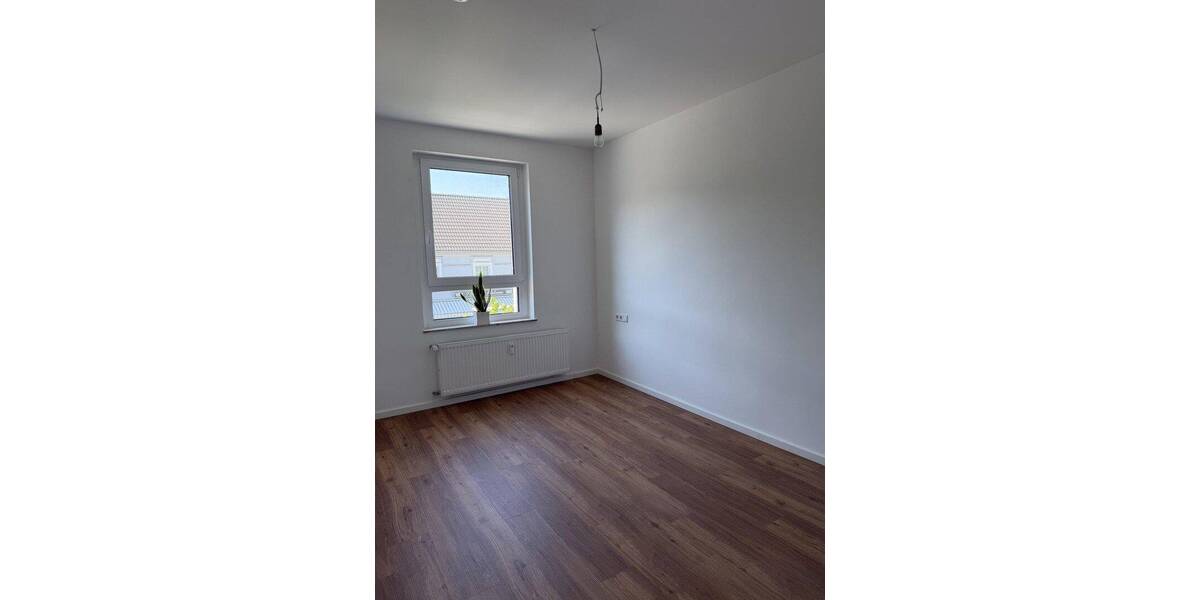 Terrassenwohnung LANGENFELD Immigrath - 2 Zimmer, 85 m&sup2;, 1.200&euro; | Angebot:26819309