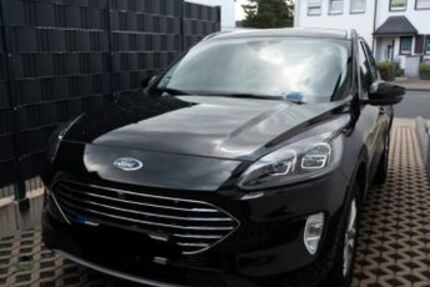 Ford Kuga 25.500 km 25.490 &euro; Leverkusen 51381