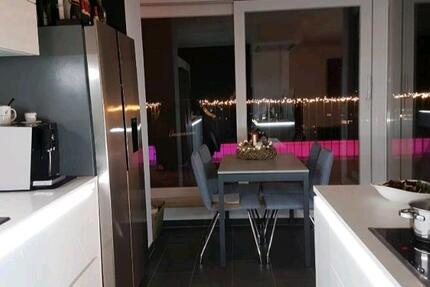 Haus Bergisch Gladbach - 3 Zimmer, 90 m&sup2;, 2.500&euro; | Angebot:27539112