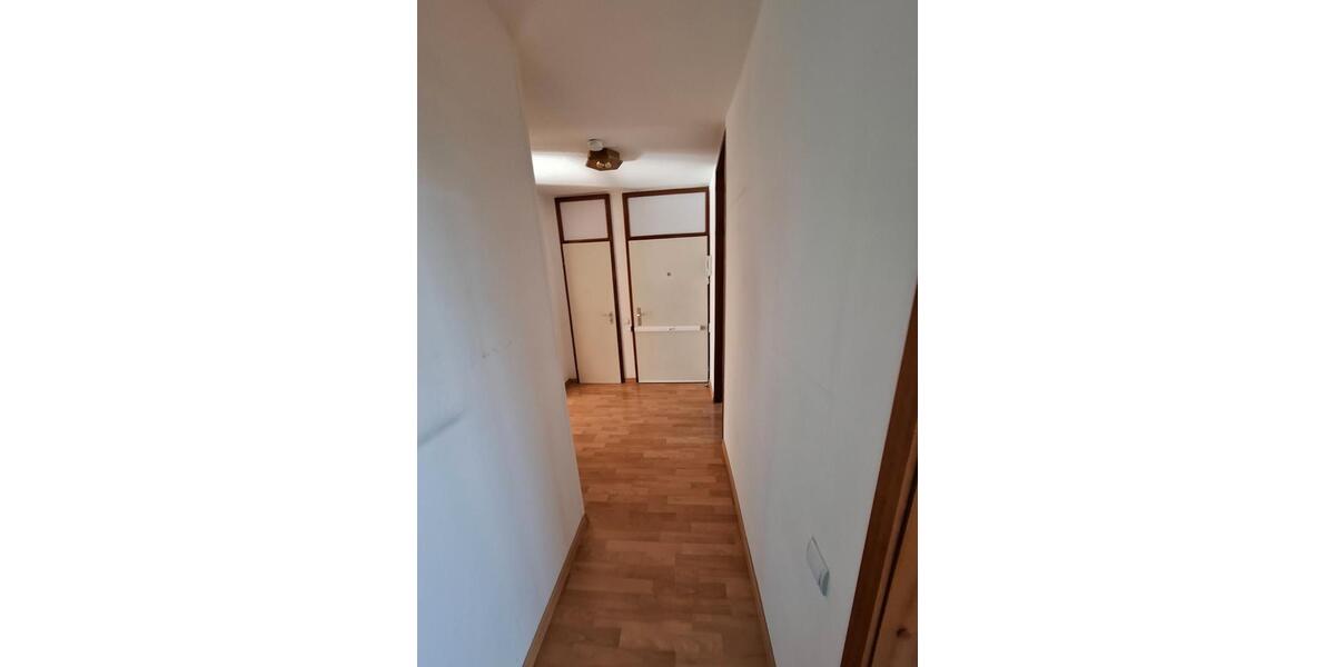 Etagenwohnung Neuss - 2.5 Zimmer, 74 m&sup2;, 219.000&euro; | Angebot:26577374