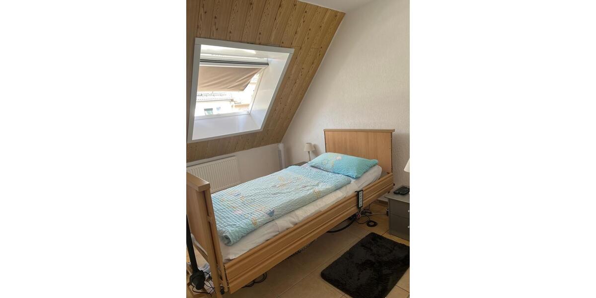 Dachgeschoßwohnung Remscheid Lüttringhausen - 4 Zimmer, 62 m&sup2;, 130.000&euro; | Angebot:24462090