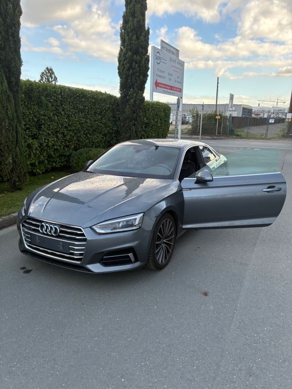 Audi A5 124.000 km 22.500 € Essen 45143