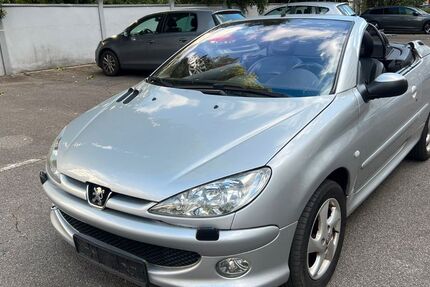 Peugeot 206 131.700 km 900 € Düsseldorf 40227