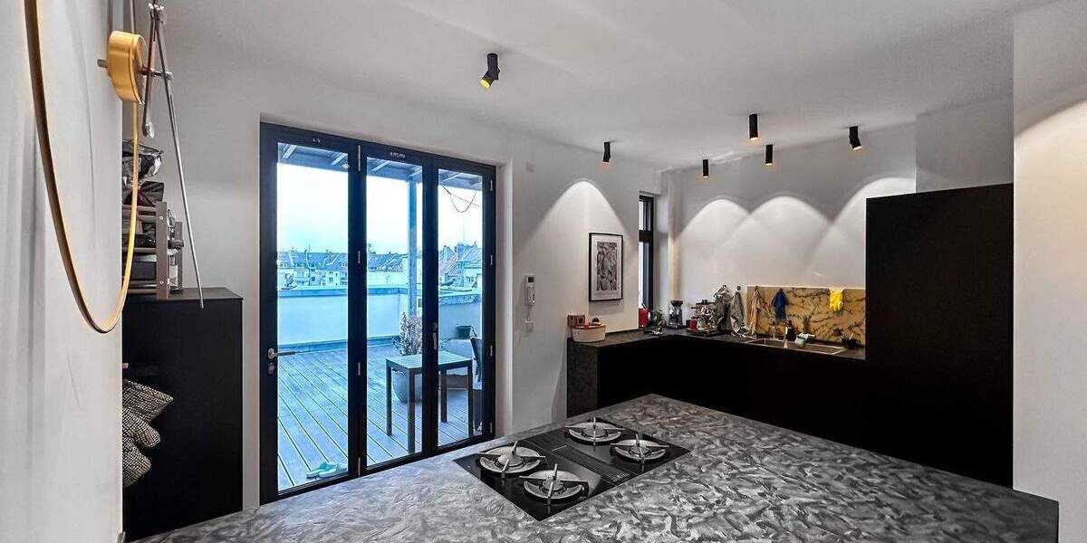 Terrassenwohnung Düsseldorf Friedrichstadt - 3 Zimmer, 130 m&sup2;, 2.900&euro; | Angebot:24807540