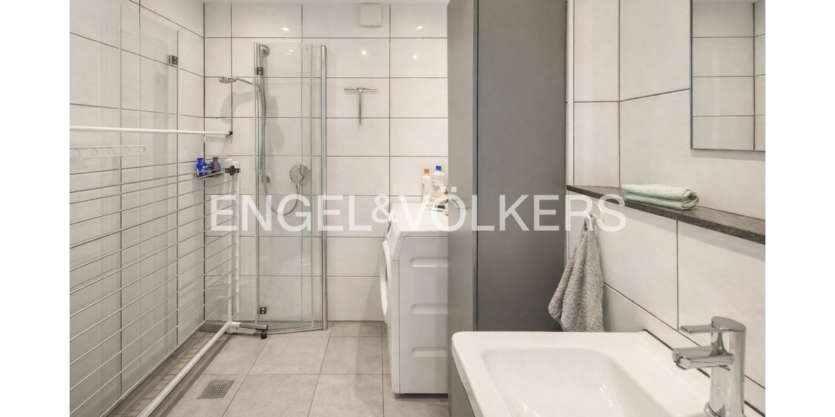 Etagenwohnung Erkrath Hochdahl - 3 Zimmer, 85 m&sup2;, 220.000&euro; | Angebot:25909403