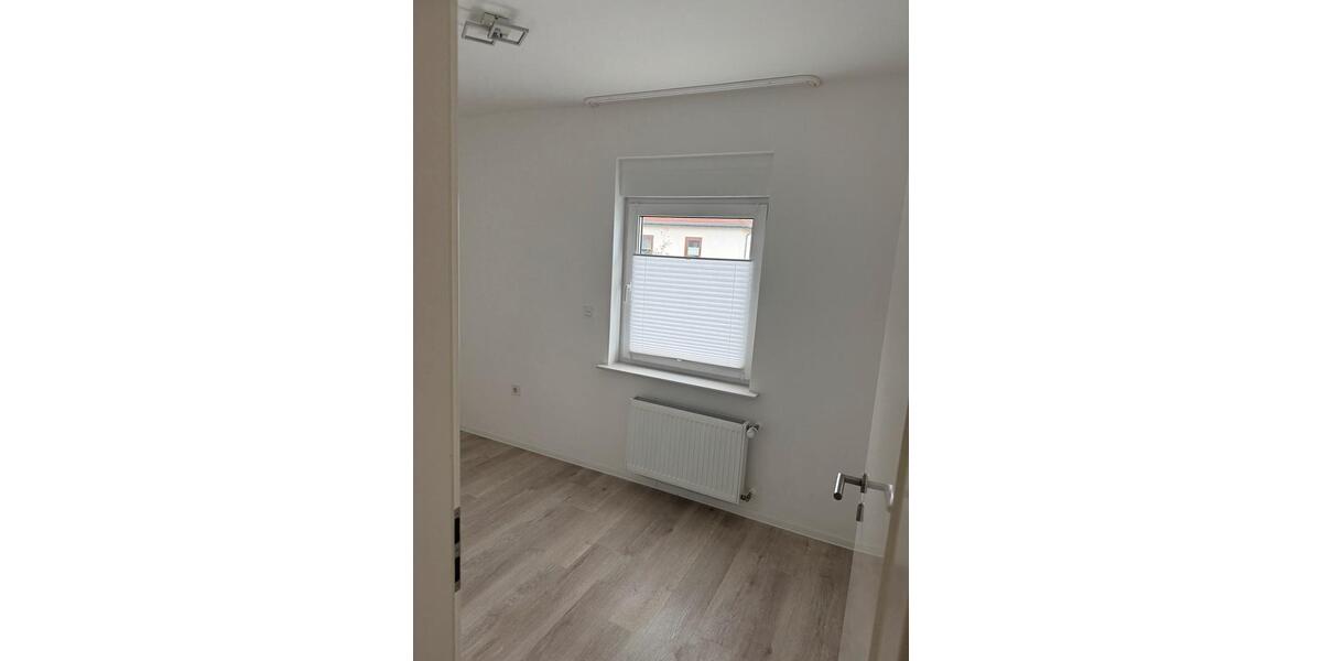 Etagenwohnung Neuss Furth-Mitte - 3 Zimmer, 60 m&sup2;, 1.300&euro; | Angebot:24740019