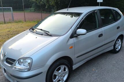 Nissan Almera Tino 201.054 km 2.000 &euro; Neuss 41466
